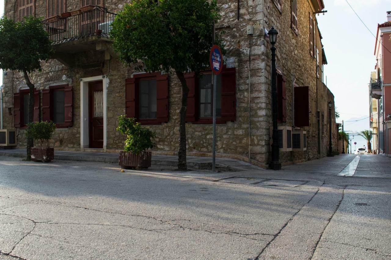 Traditional House Of 1898 In The Heart Of Old Town Of Nafplio Exterior photo